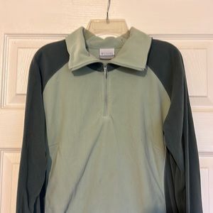 Columbia fleece size Large